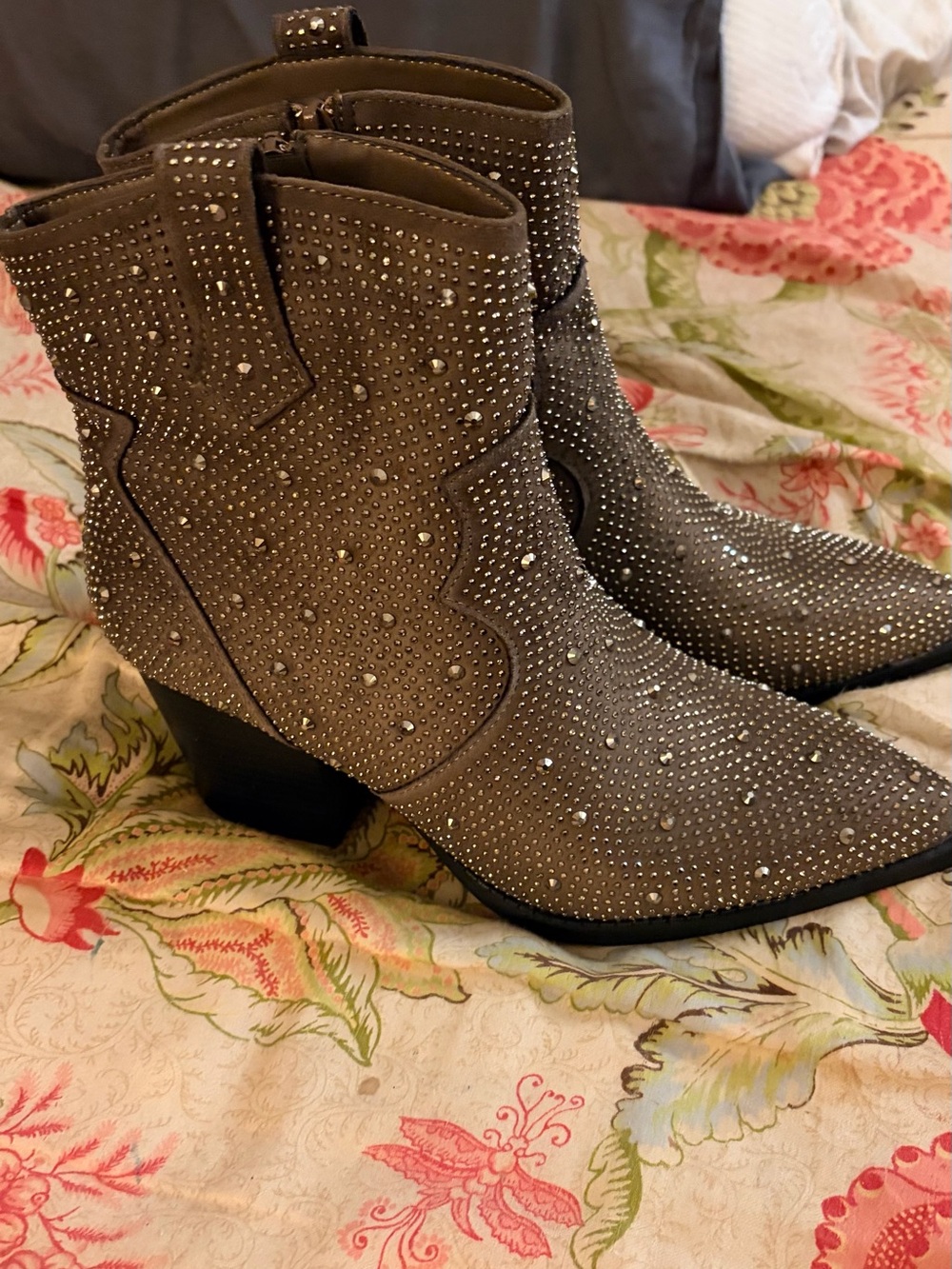 Western Rhinestone Studded Pointed Toe Ankle Boots Taupe Western Glam Size 9